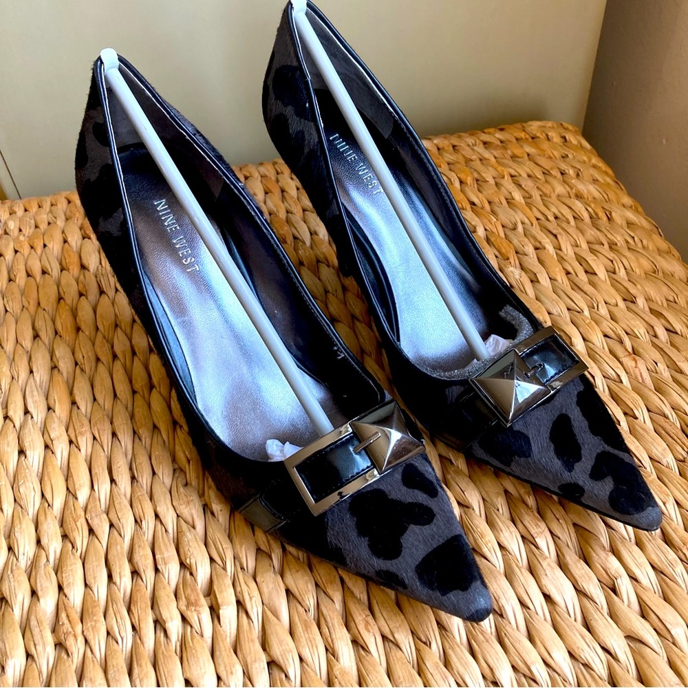 EUC Nine West Gray Ponyhair Leopard Print with Buckle 3 inch Heel